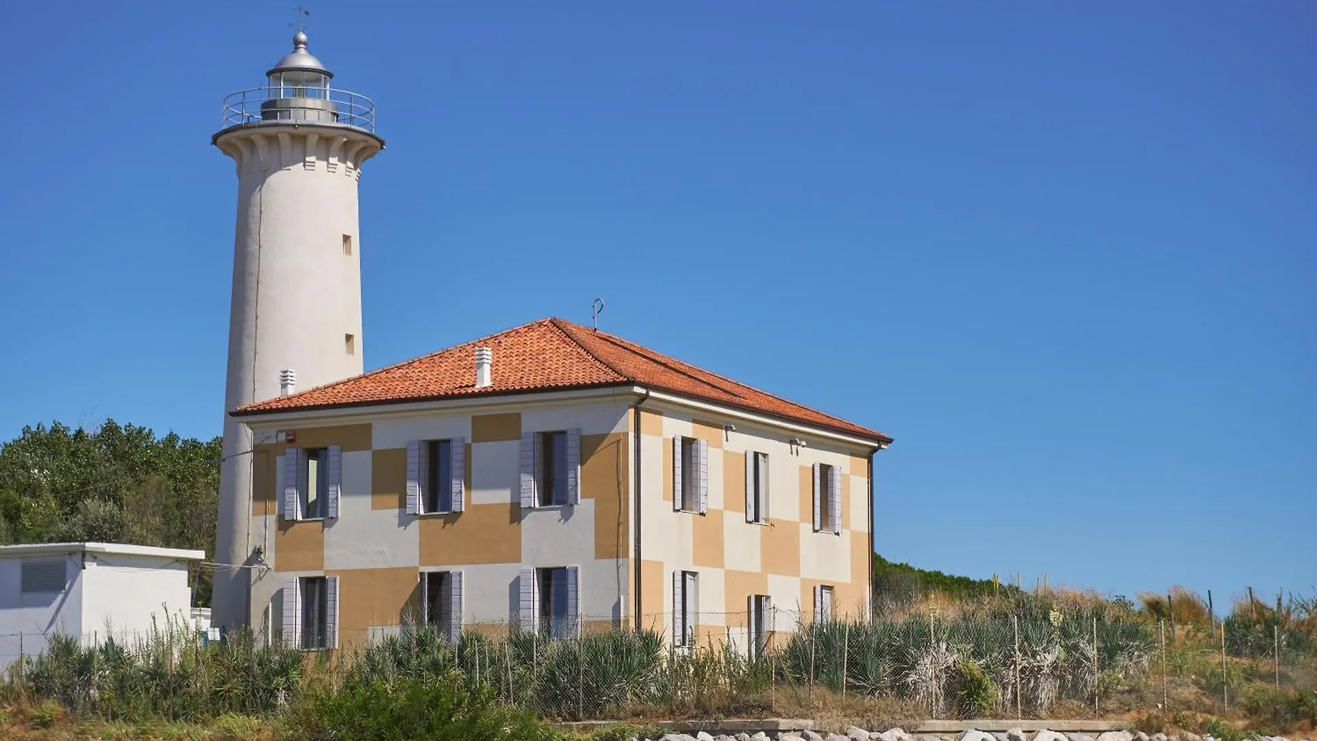 Family-Friendly Poolside Tranquility Apartment Bibione